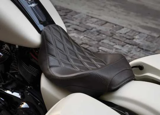 Harley Davidson Low Profile Solo Touring Sitz 15" Mahagoni Braun - Image 3