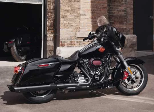 Harley Davidson Low-Profile Solo Sitz 15" Diamond Schwarz - Image 4